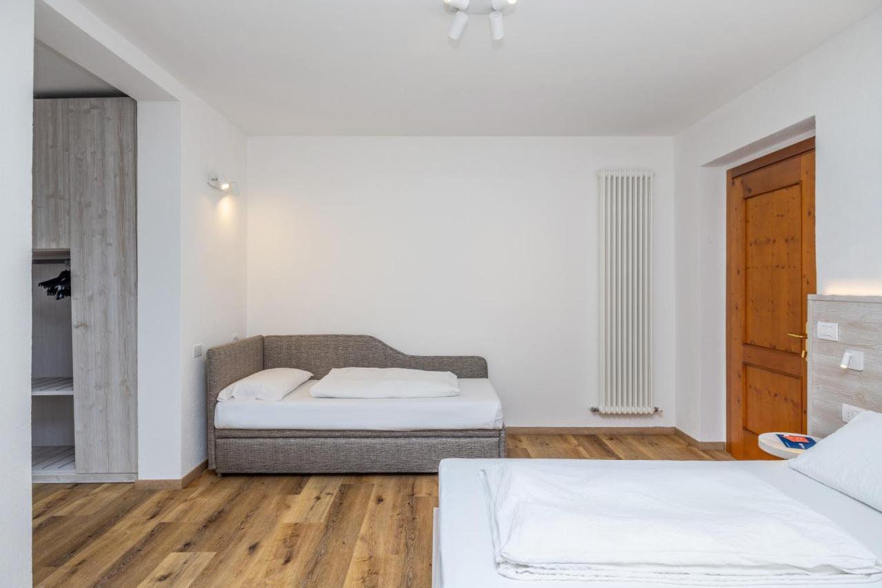 Hotel Londra Slow Living Molveno Exterior foto