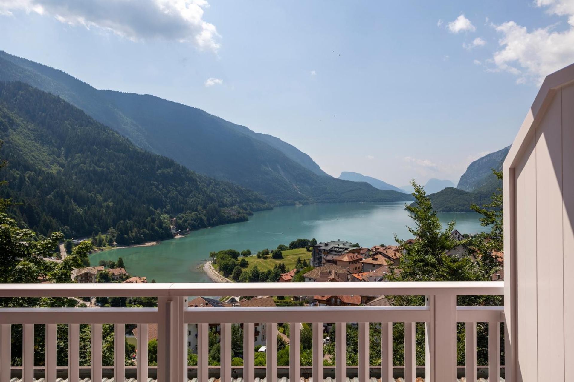 Hotel Londra Slow Living Molveno Exterior foto